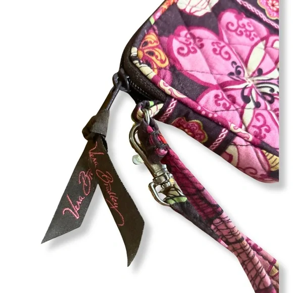🌸 Vera Bradley Small Quilted Wristlet – Mod Pink Floral Retired Pattern - Picture 4 of 6